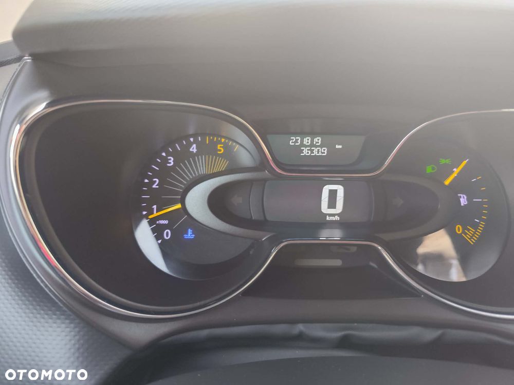 Renault Captur - 24