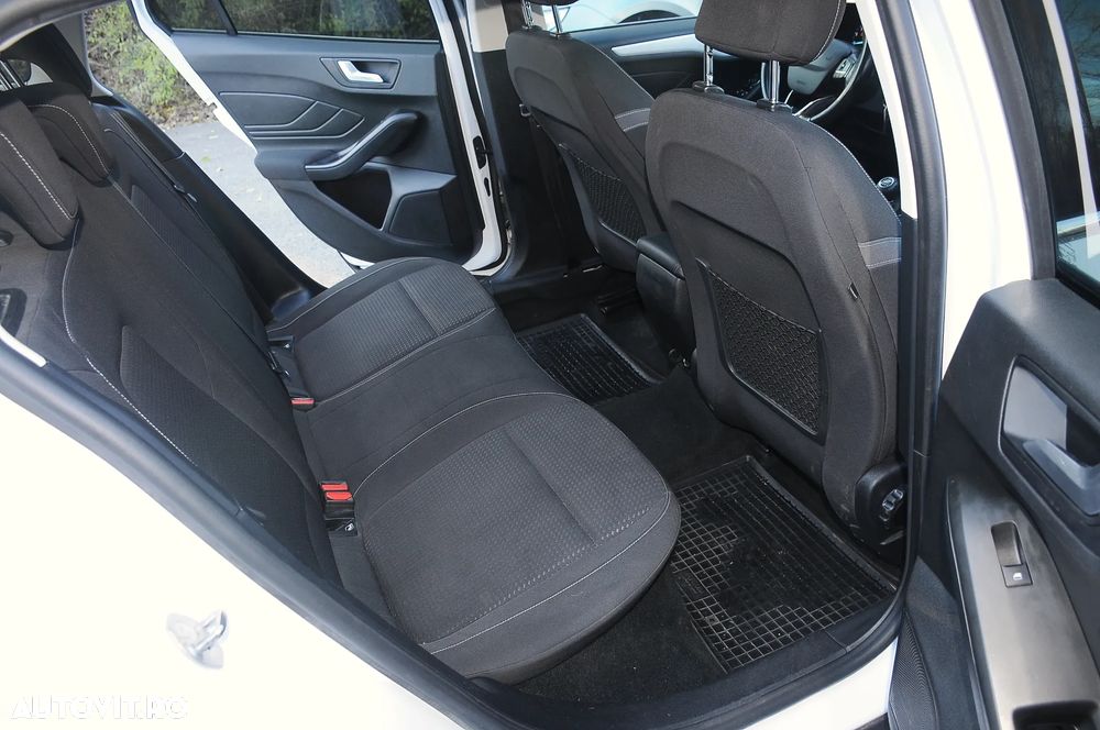 Ford Focus Turnier 1.0 EcoBoost Start-Stopp-System COOL&CONNECT - 16