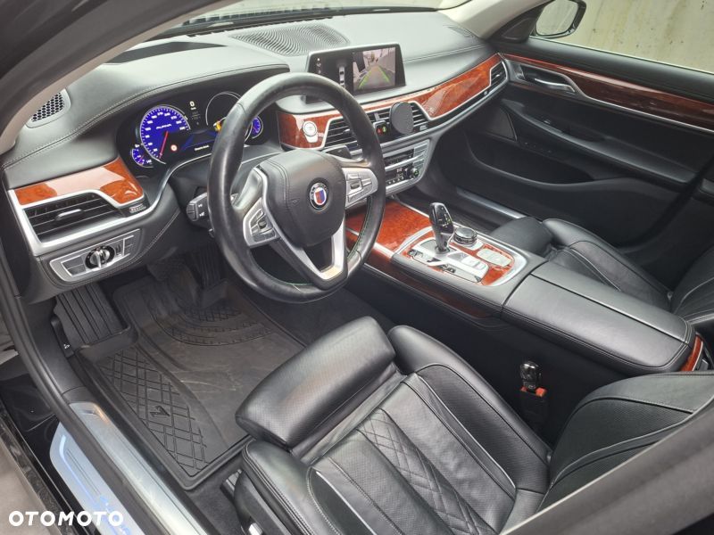 BMW-ALPINA B7 Biturbo - 16
