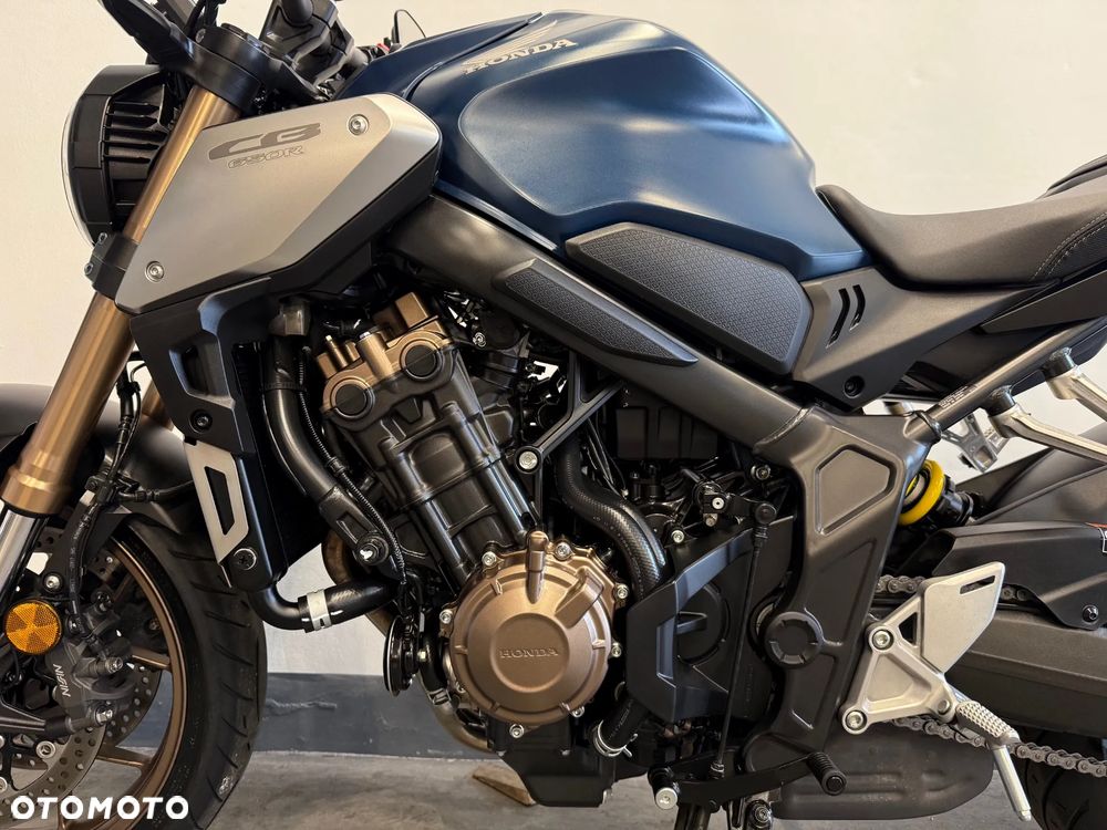 Honda CB - 16