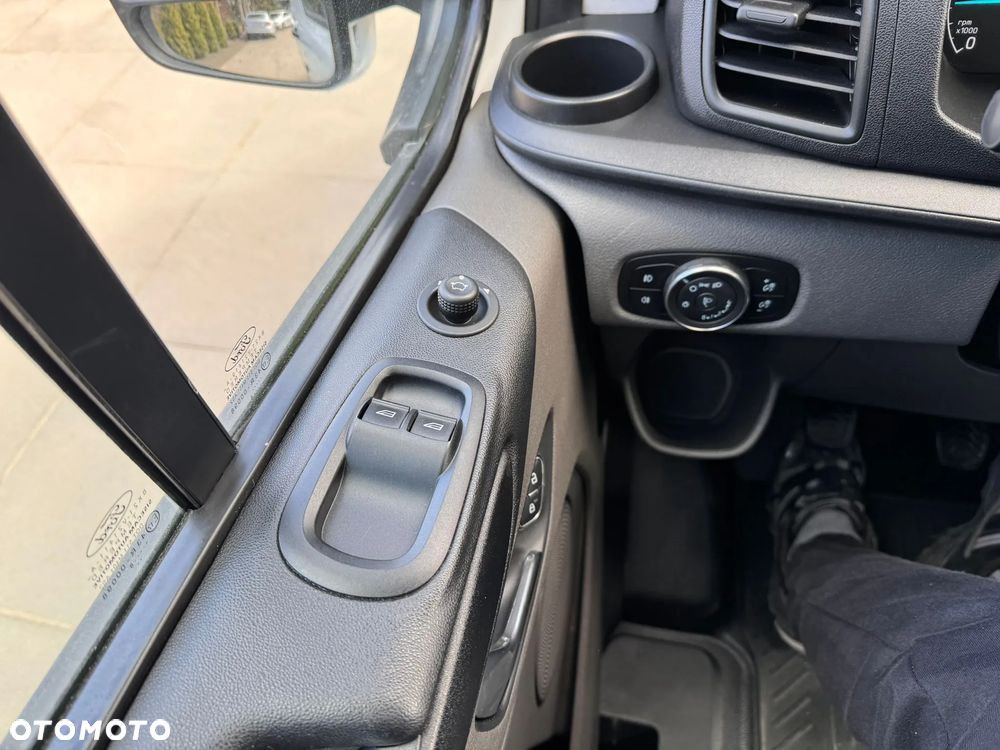 Ford TRANSIT KLIMATYZACJA LED LIFT - 17