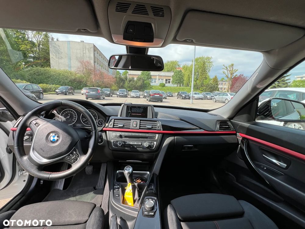 BMW 3GT 320d Sport Line - 11