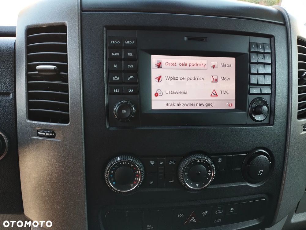 Mercedes-Benz Sprinter - 13