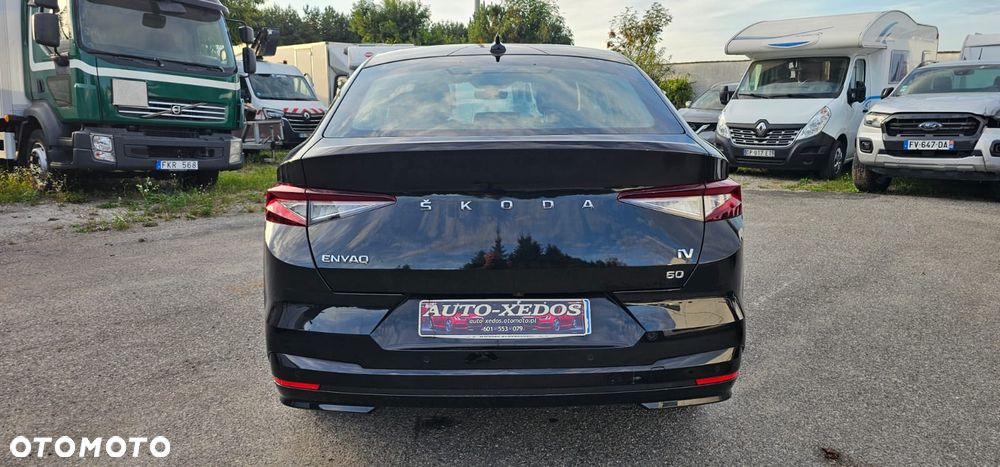 Skoda Enyaq 60 62kWh Founders - 8