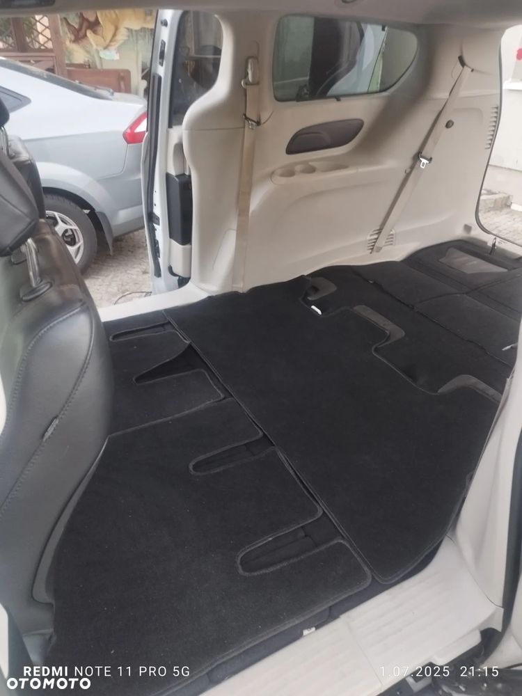 Chrysler Pacifica - 14