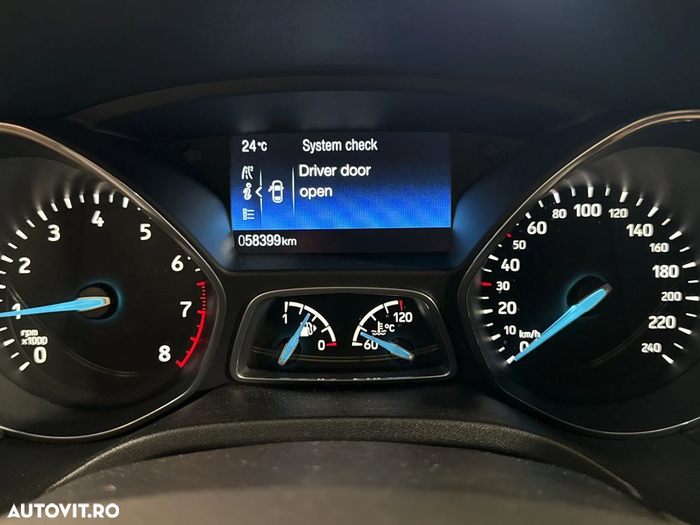 Ford Focus - 11