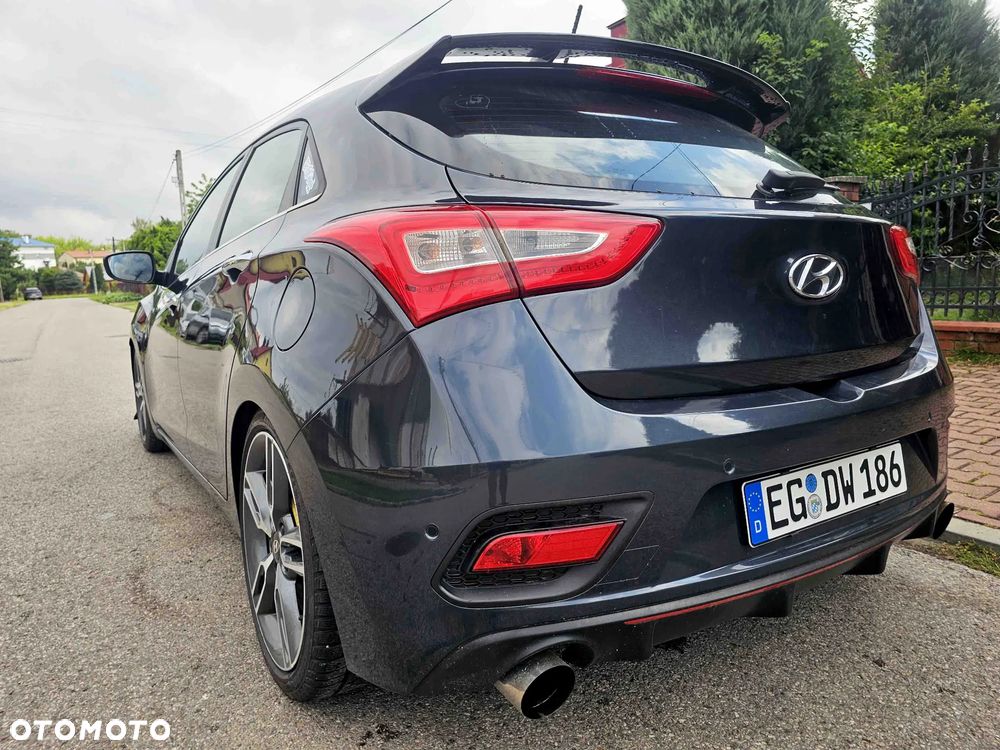 Hyundai i30 1.6 T GDI Turbo - 9