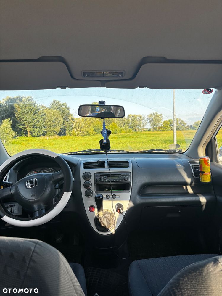 Honda Civic 1.6i ES - 11