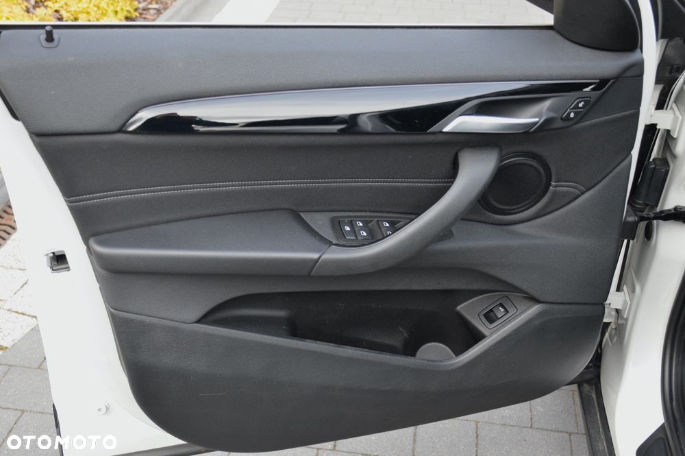 BMW X2 sDrive18d Advantage sport - 18
