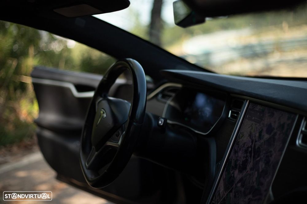 Tesla Model S Standard - 4