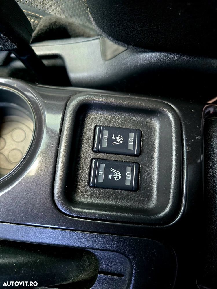 Nissan Juke 1.2L DIG-T Start/Stop Tekna - 33