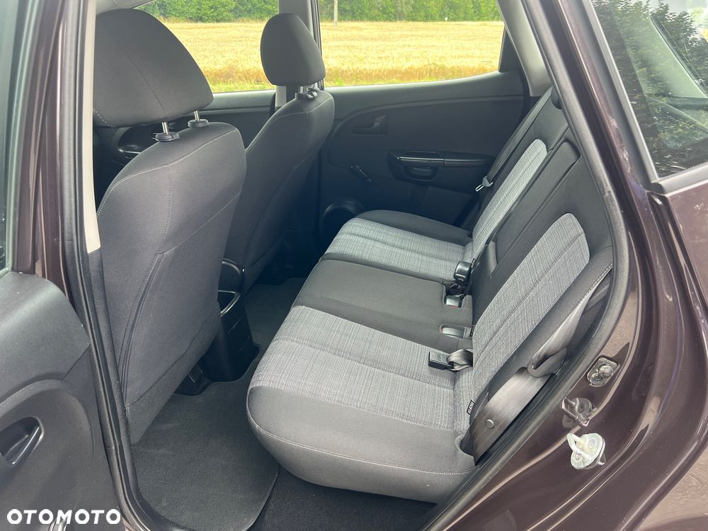 Kia Venga 1.4 CVVT Vision - 13