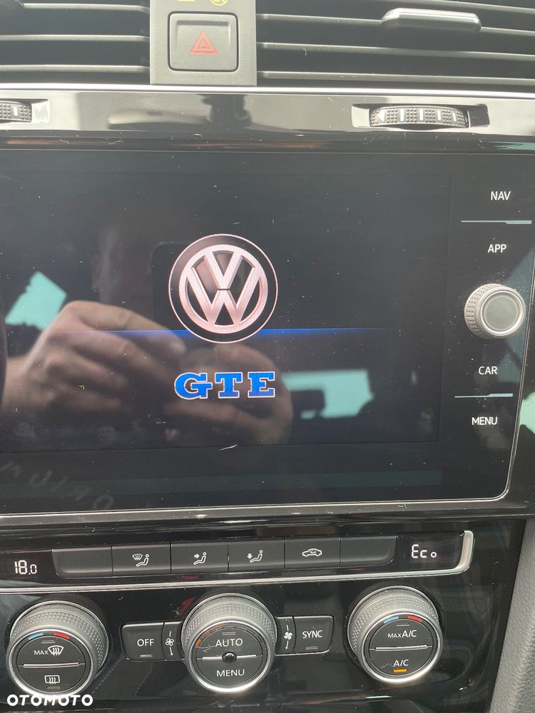 Volkswagen Golf - 16
