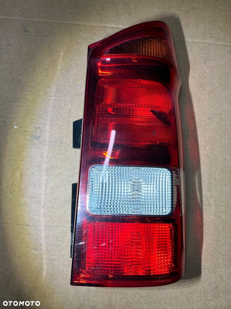MERCEDES 447 lampa tylna lewa prawa v klasa  Vito lift oryginał - 2