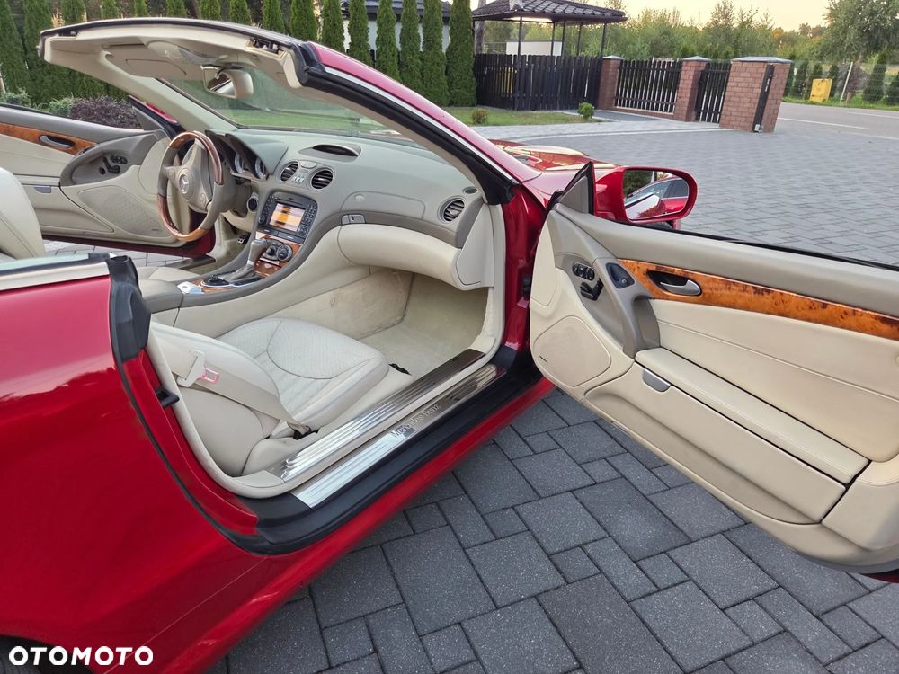Mercedes-Benz SL - 21