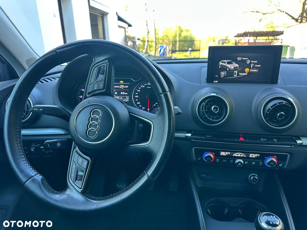 Audi A3 Sportback - 13