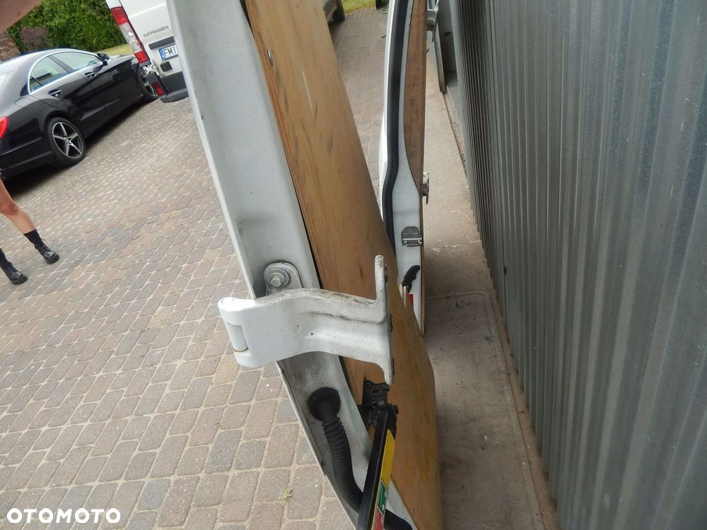 DRZWI PRAWE FORD CUSTOM - 4