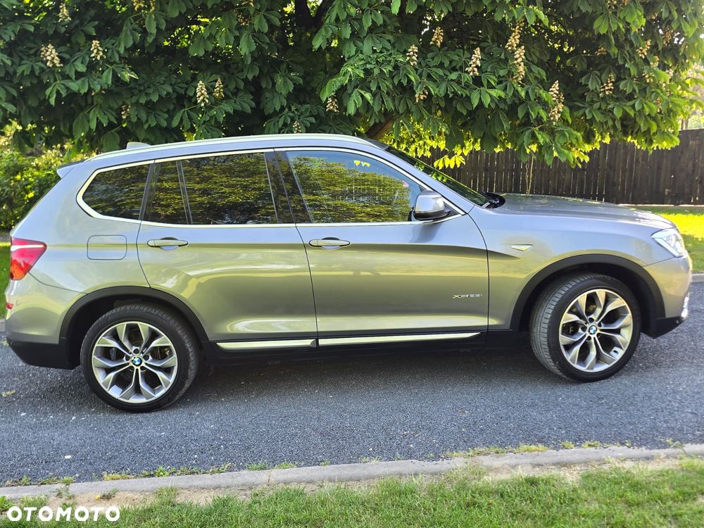 BMW X3 xDrive28i Sport-Aut xLine - 31