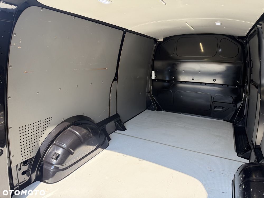 Volkswagen Transporter - 29