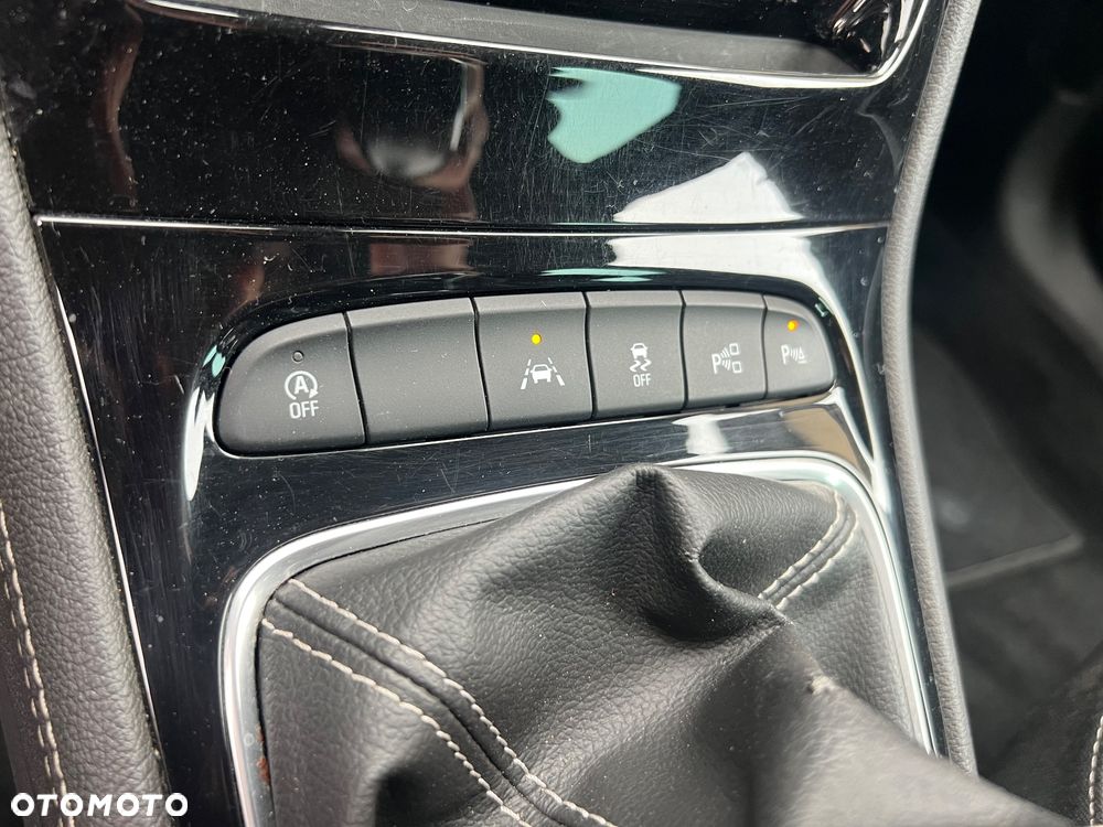 Opel Astra 1.4 Turbo Sports Tourer Business - 22