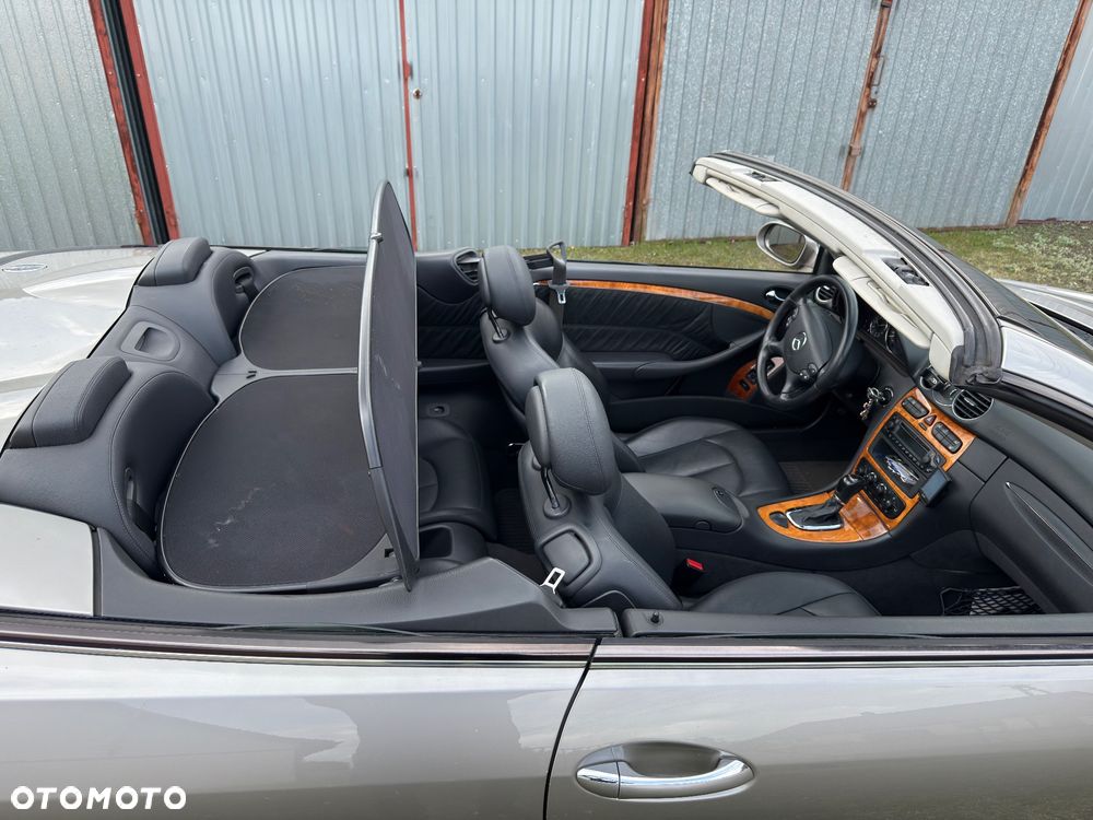 Mercedes-Benz CLK - 6