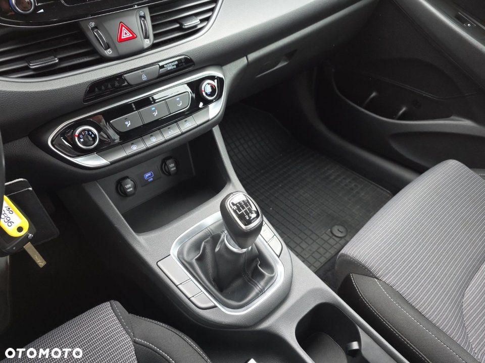 Hyundai i30 - 16