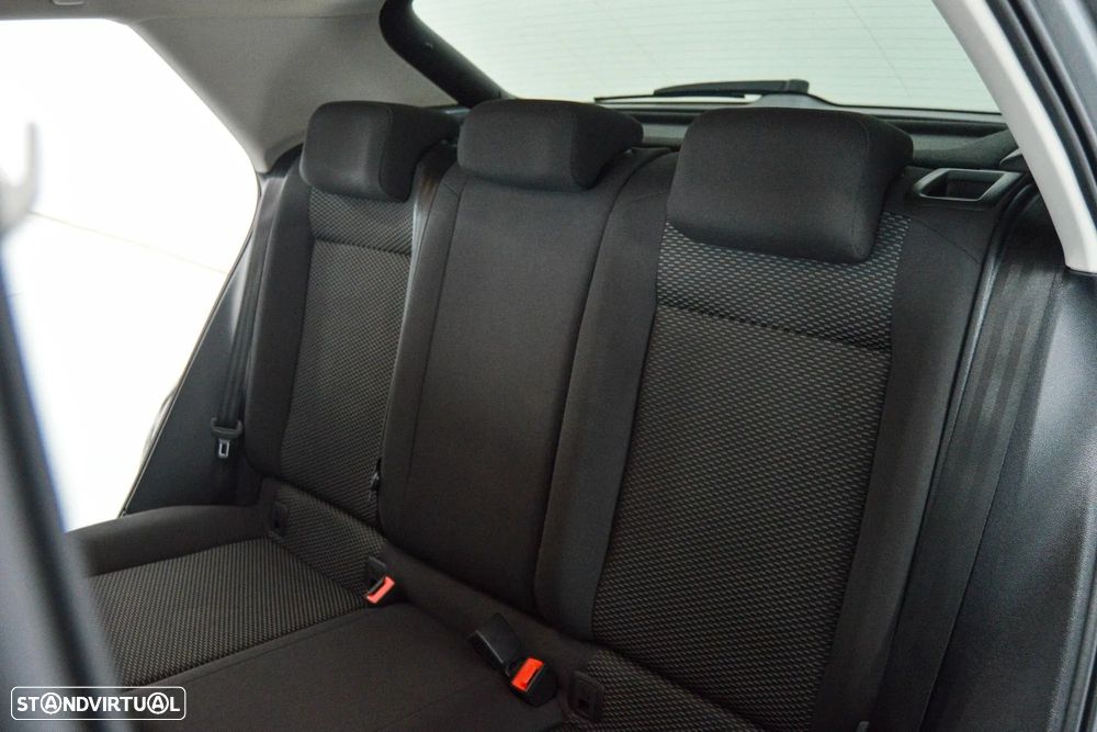 VW T-Roc 1.0 TSI Conceptline - 11