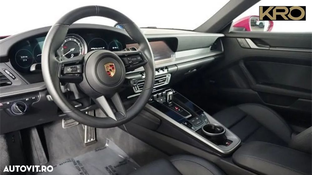 Porsche 911 Carrera PDK - 4