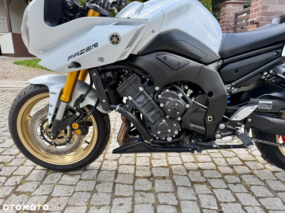 Yamaha FZ8 - 11