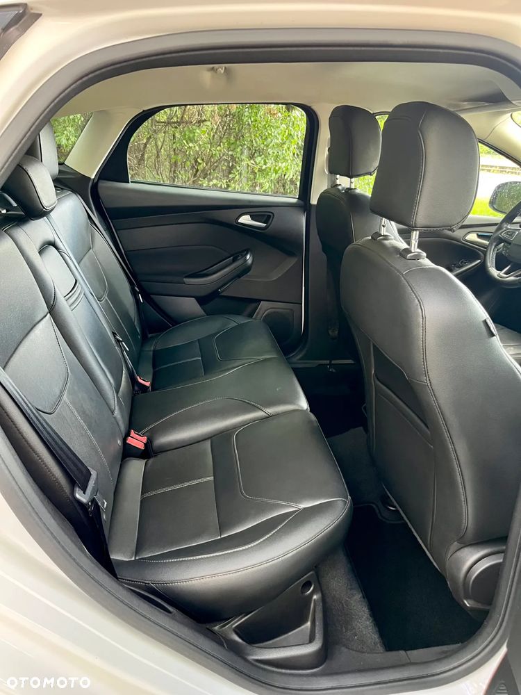 Ford Focus - 11
