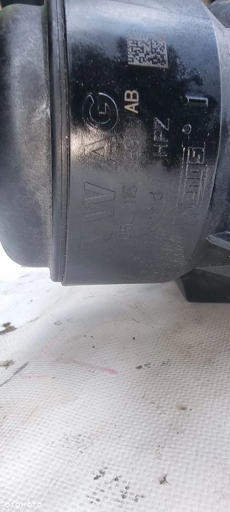 Obudowa filtra oleju AUDI 2.0 TDI 05L115389AB - 2