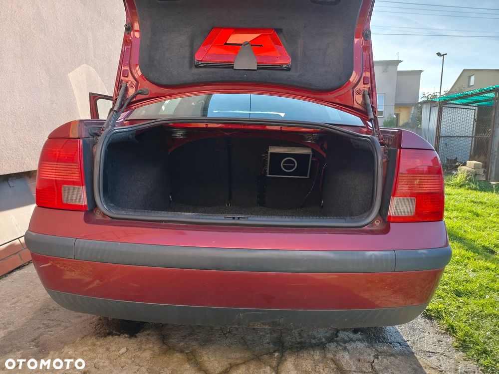 Volkswagen Passat 1.9 TDI - 12