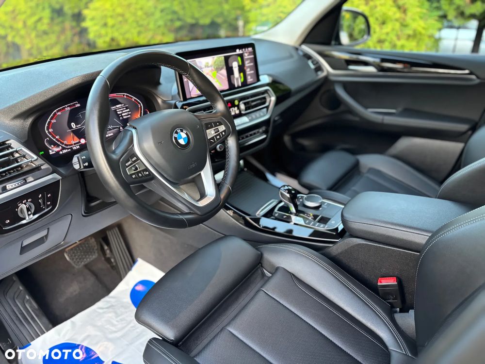 BMW X3 xDrive20d sport - 23