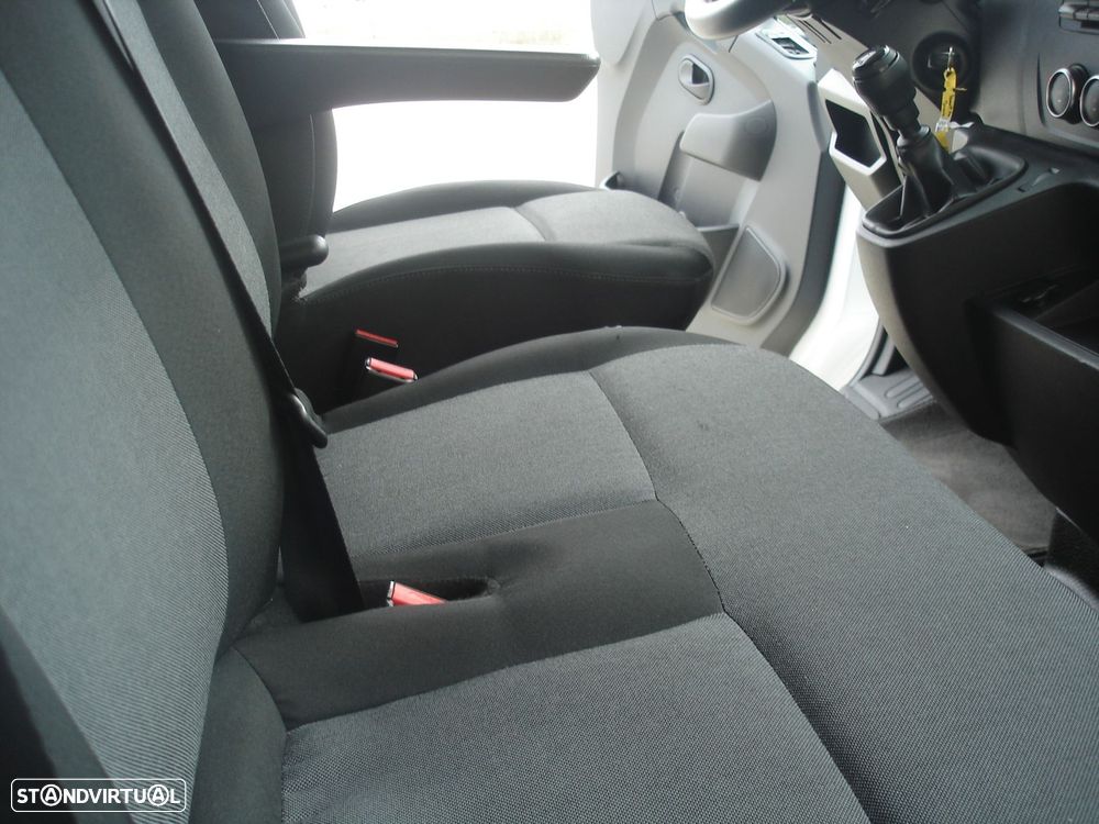 Renault Master 2300-150 CV - 14