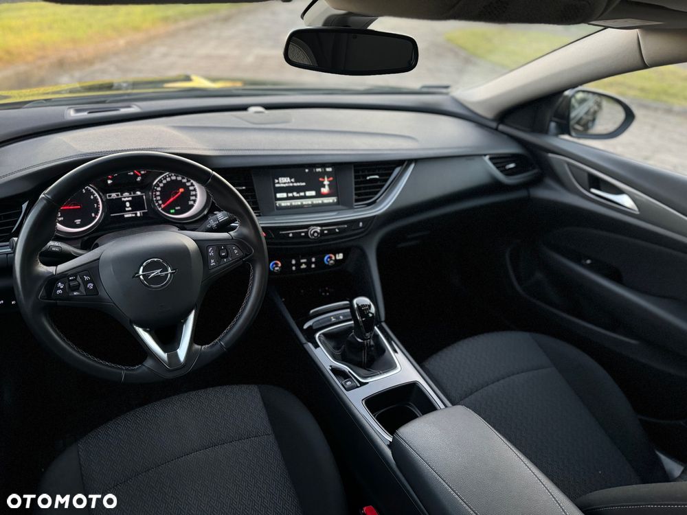 Opel Insignia 1.5 T Enjoy S&S Eco - 16