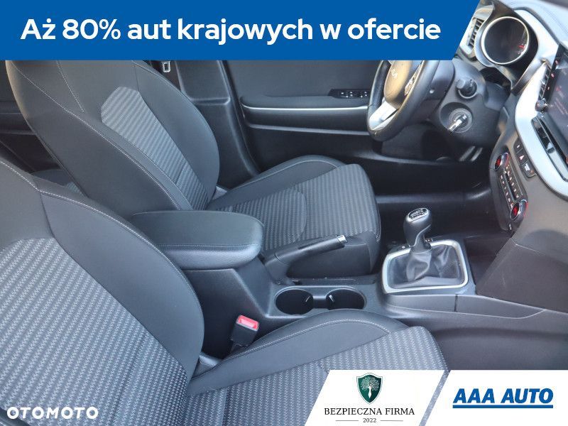 Kia Ceed - 10