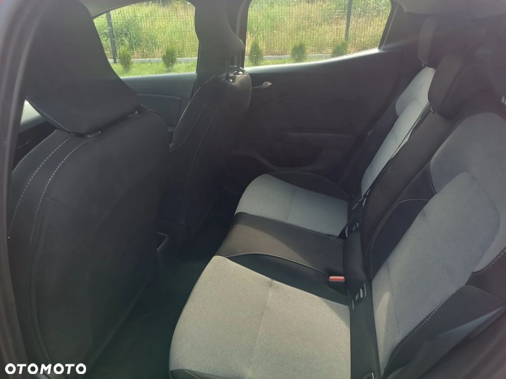 Renault Clio - 7