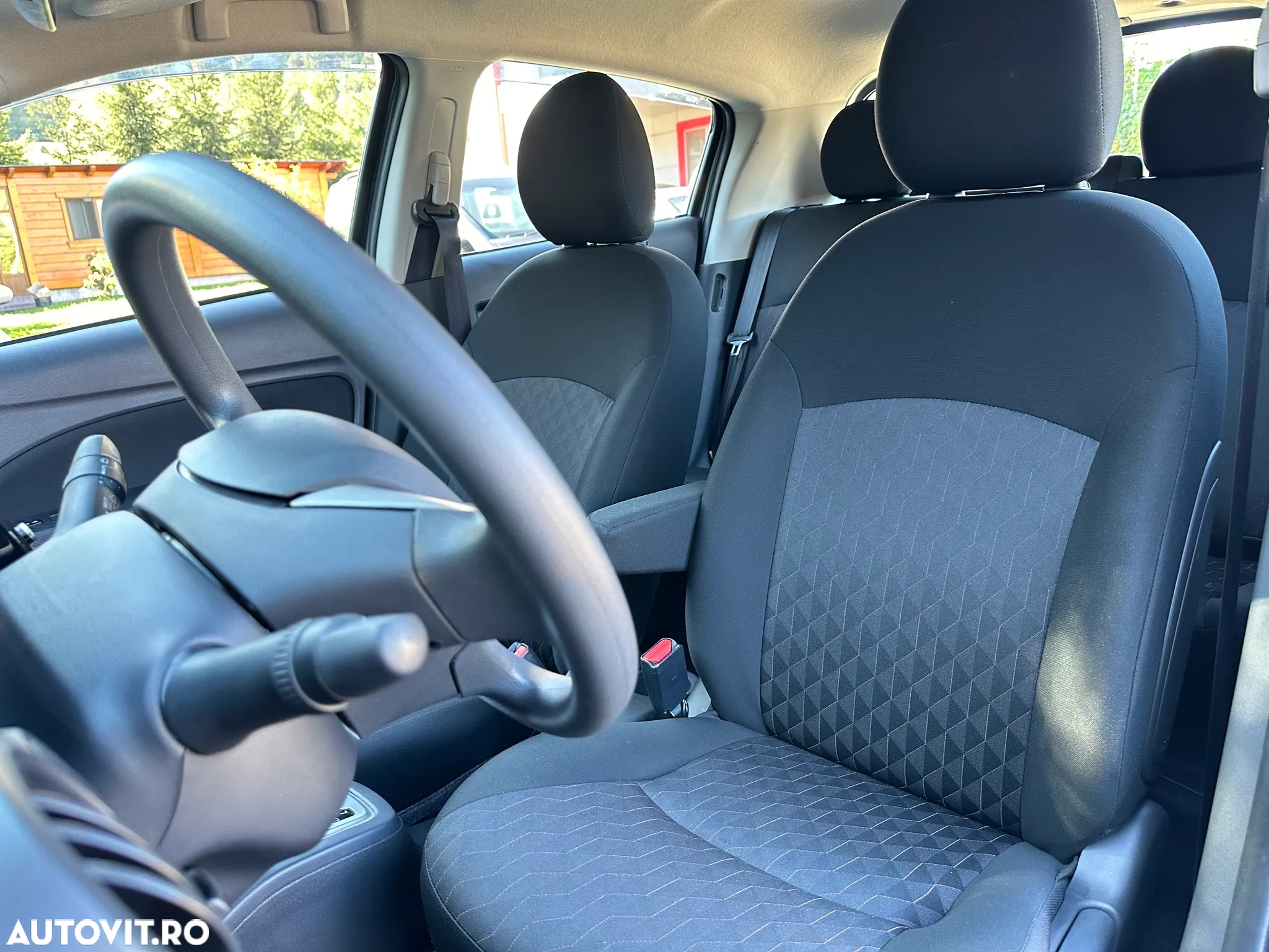 Mitsubishi Mirage - 17