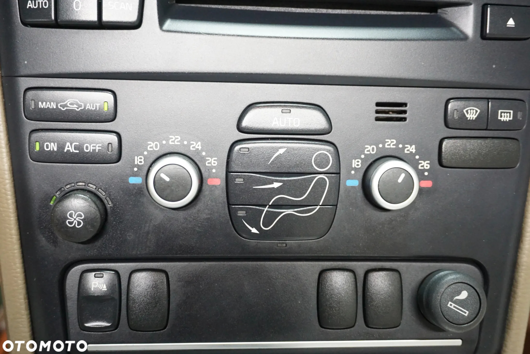 Volvo XC 90 - 33