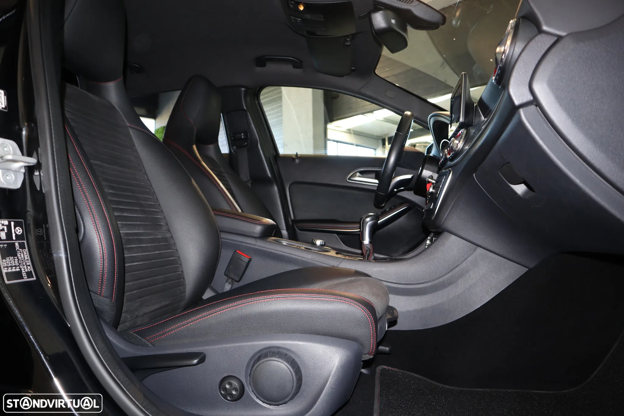 Mercedes-Benz GLA 180 (CDI) d AMG Line - 12