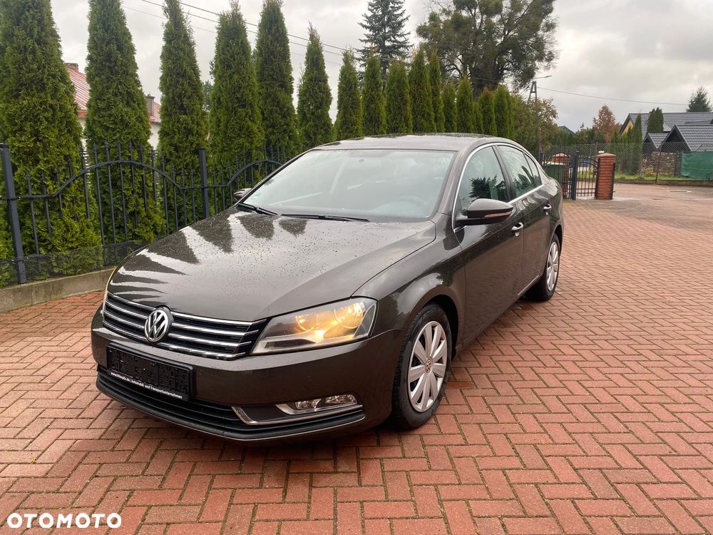Volkswagen Passat 1.6 TDI Comfortline - 2