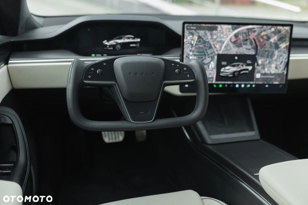 Tesla Model S - 15