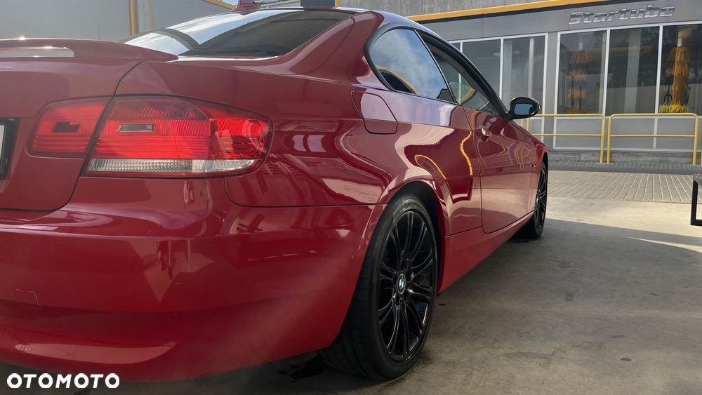 BMW Seria 3 320d - 12