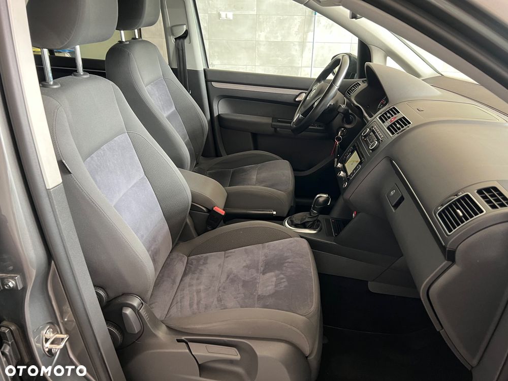 Volkswagen Touran 2.0 TDI DPF Comfortline DSG - 27