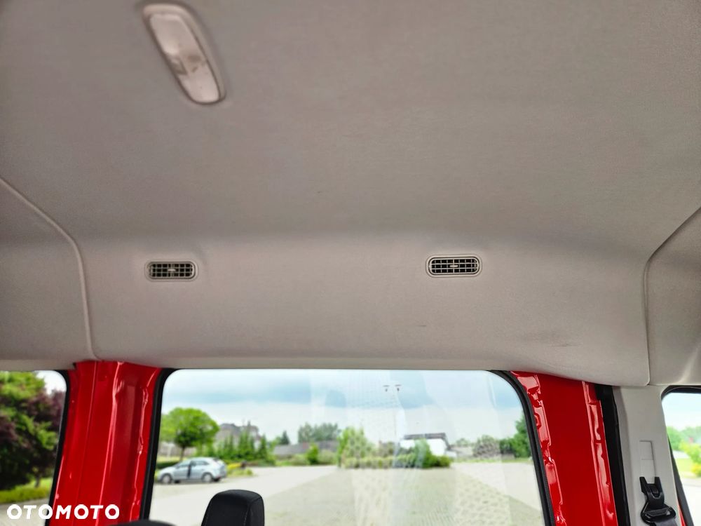 Ford Transit Kombi L2H3 Limited - 22