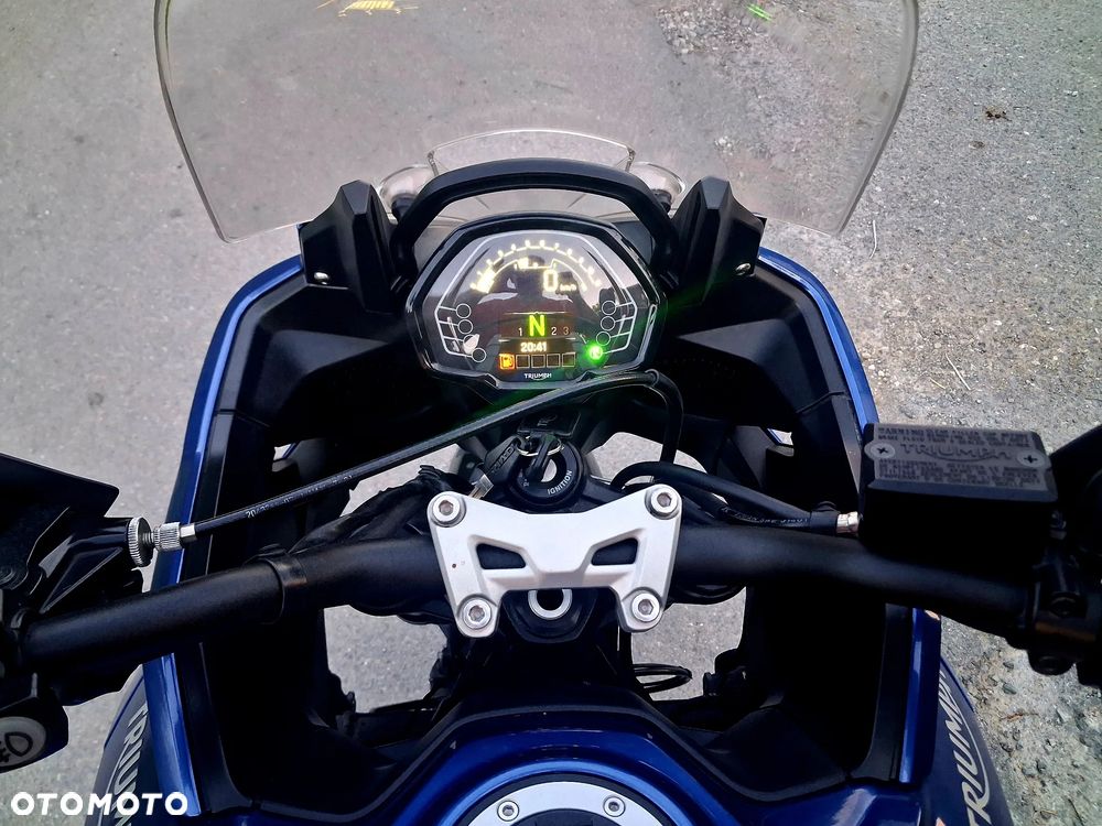 Triumph Tiger - 9