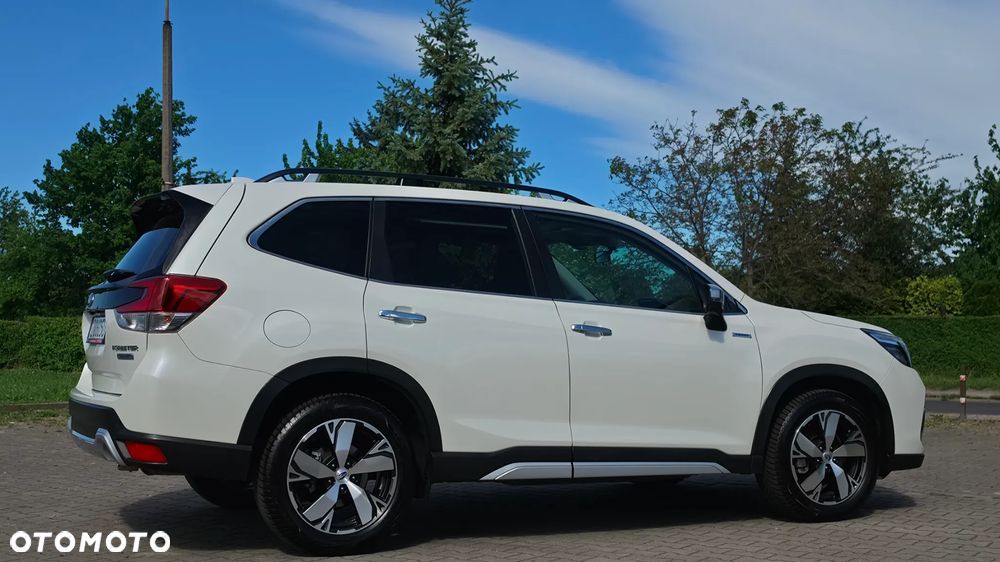 Subaru Forester 2.0i-L Platinum (EyeSight) Lineartronic - 10