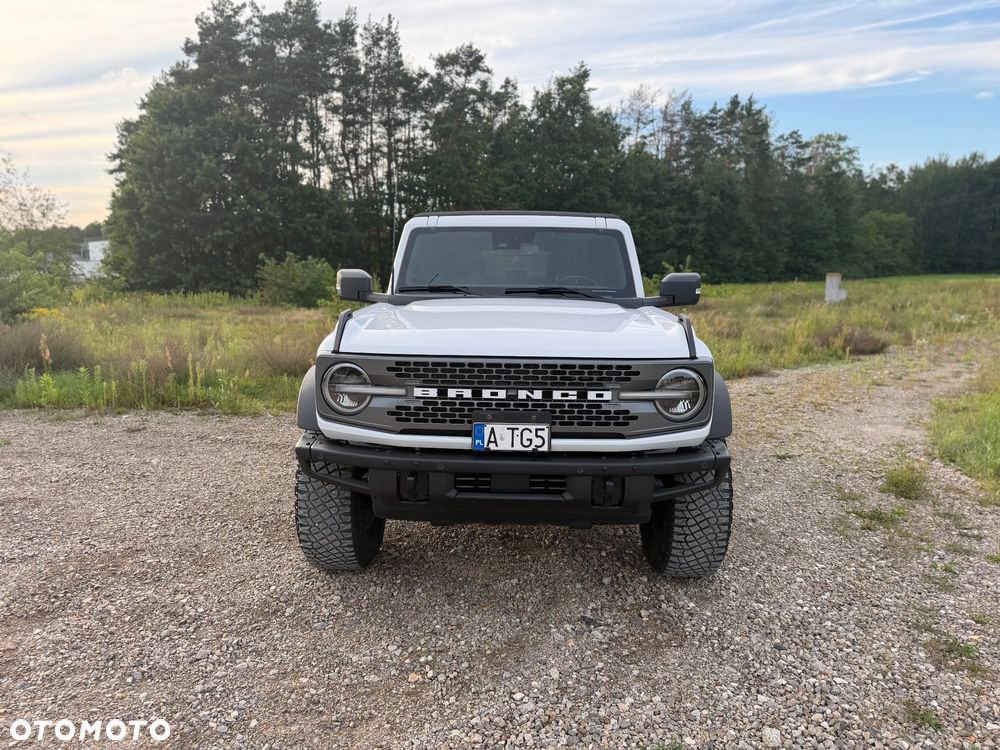 Ford Bronco - 13