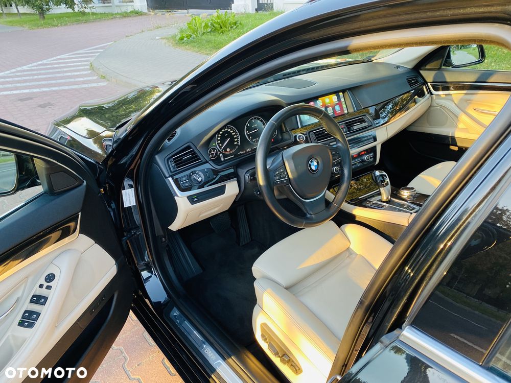BMW Seria 5 525d xDrive Luxury Line - 6