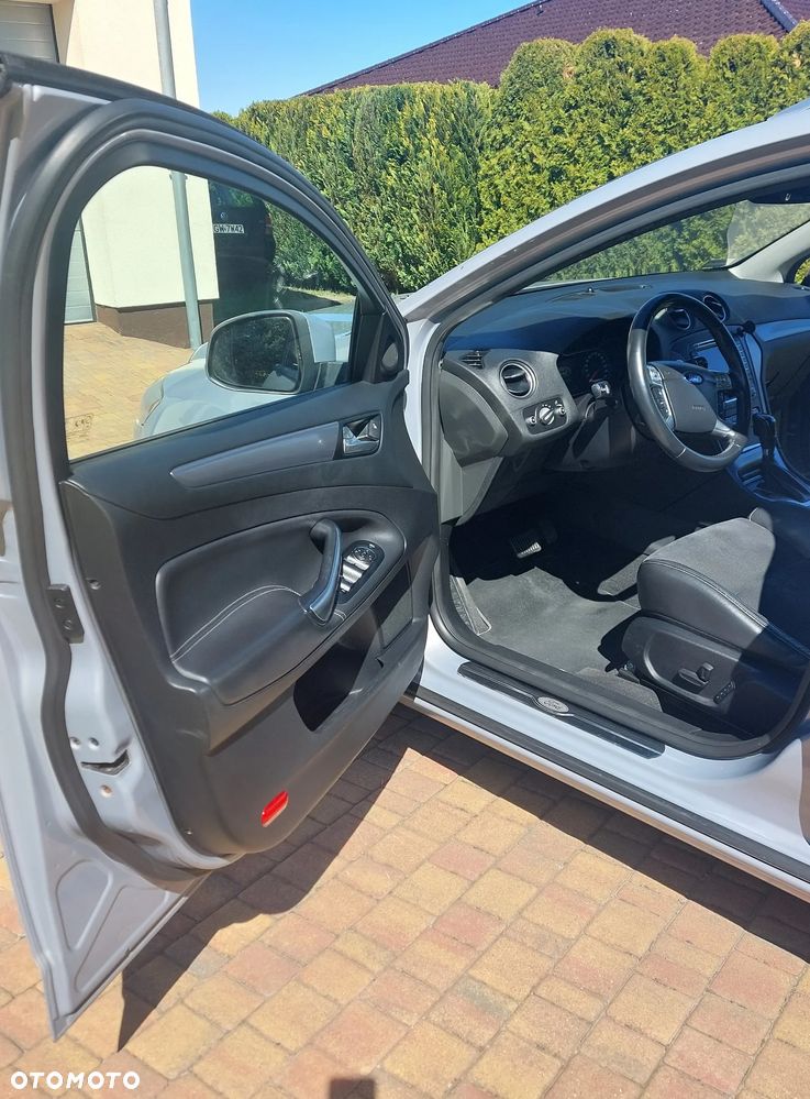 Ford Mondeo 2.2 TDCi Titanium - 12